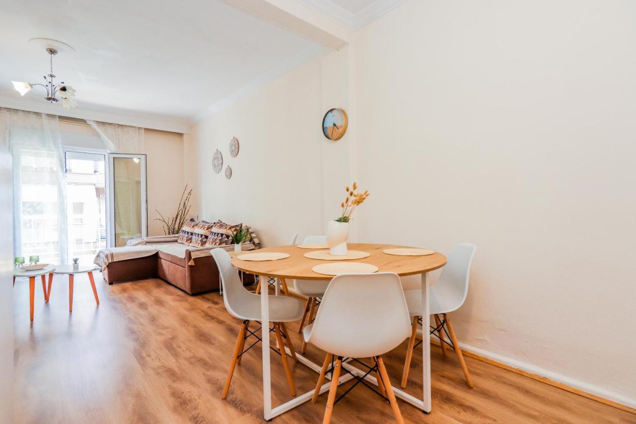Grand Apartment Next To Center 3Bd 110Sqm Thessaloniki Exterior photo