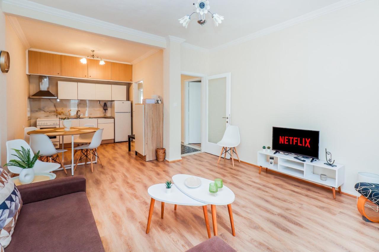 Grand Apartment Next To Center 3Bd 110Sqm Thessaloniki Exterior photo
