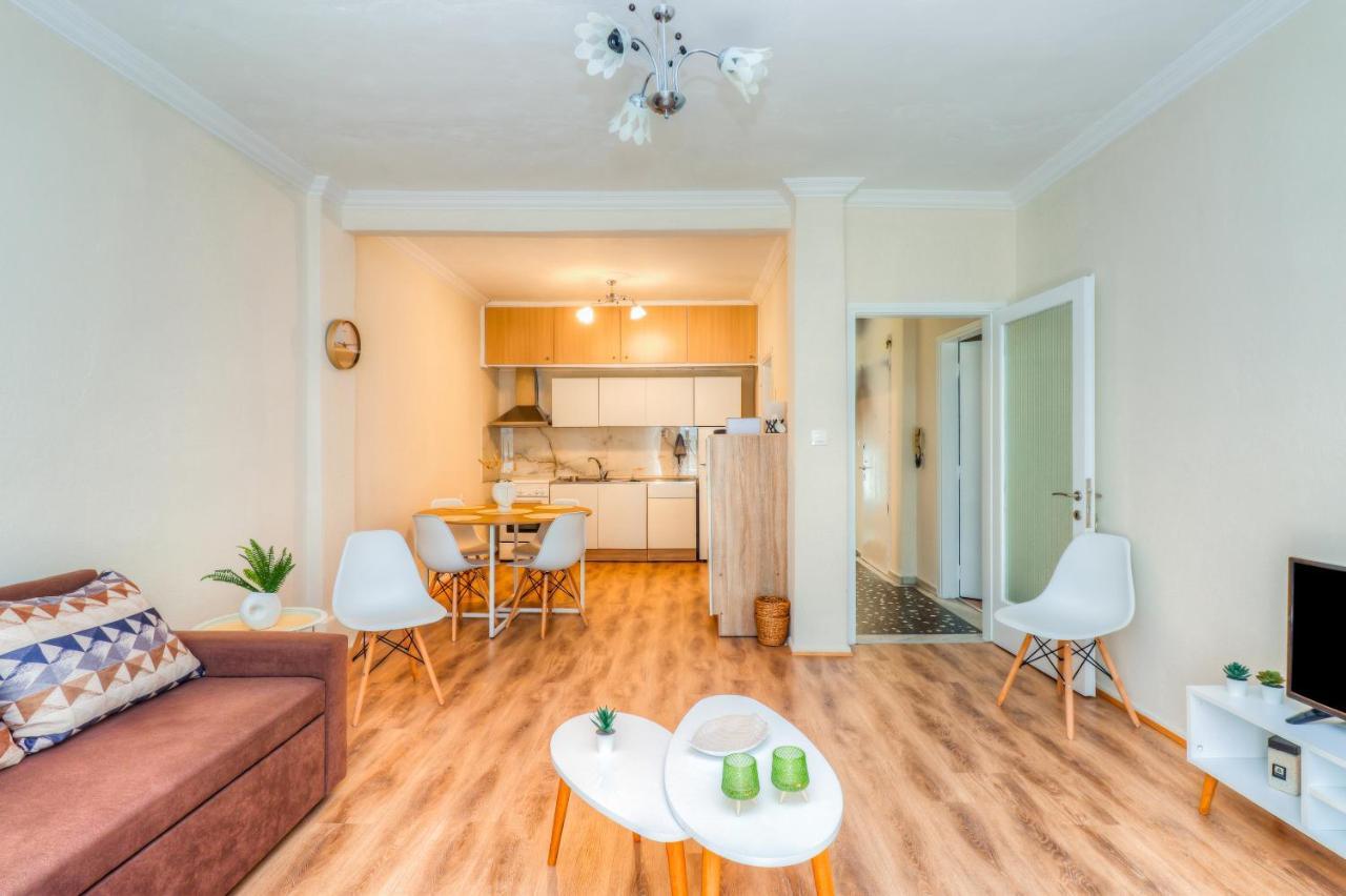 Grand Apartment Next To Center 3Bd 110Sqm Thessaloniki Exterior photo